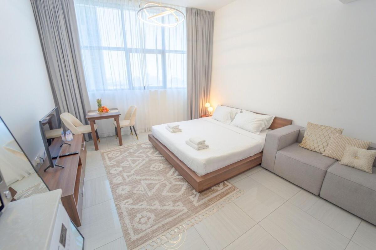Aws Homes - Cozy In Jvc * Dubai
